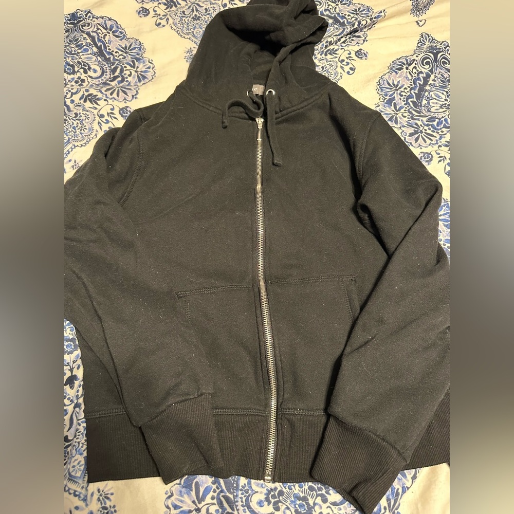 Women’s black zip up hoodie